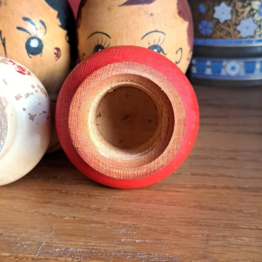 Vtg Volco Brand Japan Wooden Salty & Peppy Shaker Set Anthropomorphic Kitschy